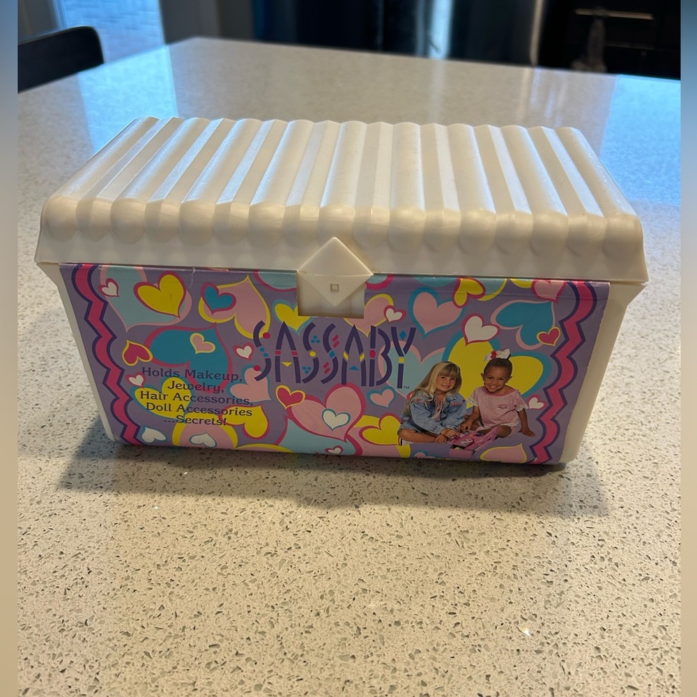 Vintage 80’s/90’s Sassaby Makeup Case - NWT